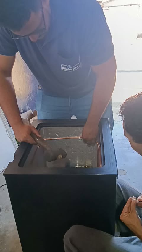 Tubulação de freezer e balcão
